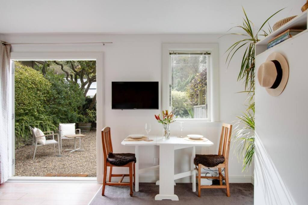 Tiny Home Big Vibes In Central Napier Εξωτερικό φωτογραφία
